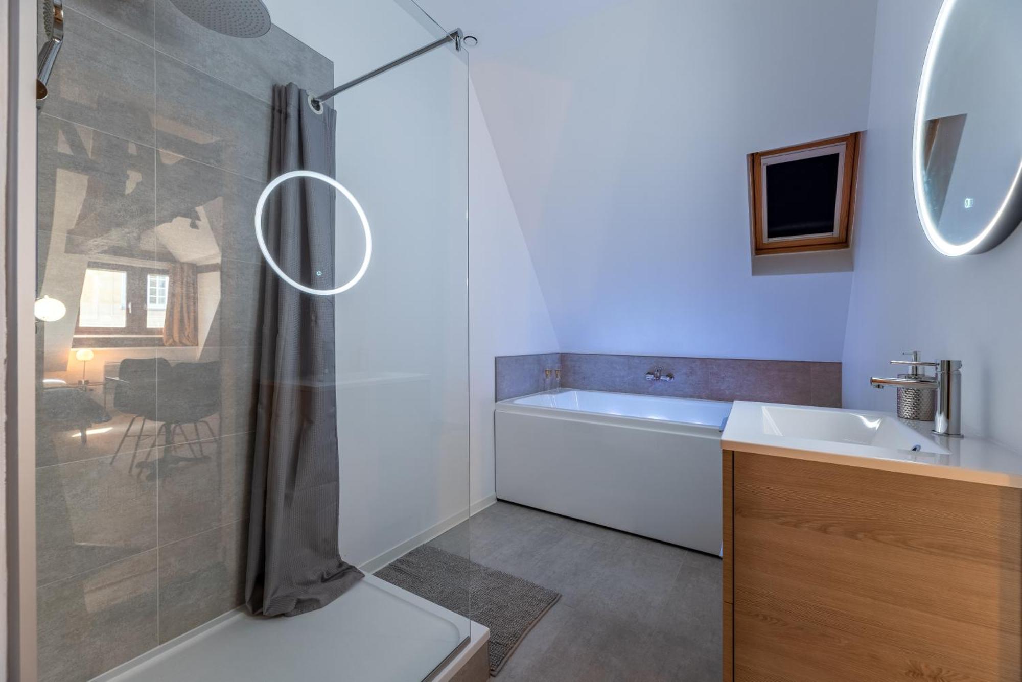 Centre-Ville Le Nid D'Amour Jacuzzi Appartement Rouen Exterior photo